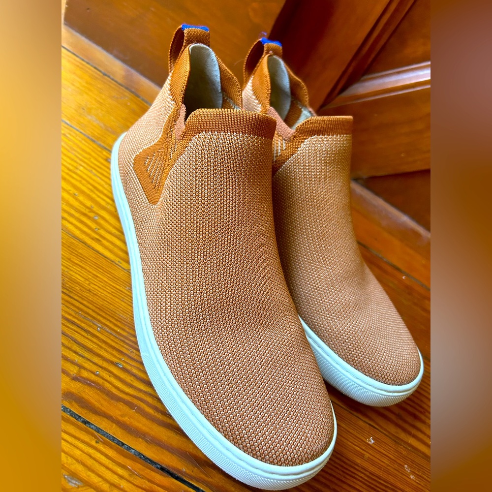 Rothy’s high top sneaker 7.5!